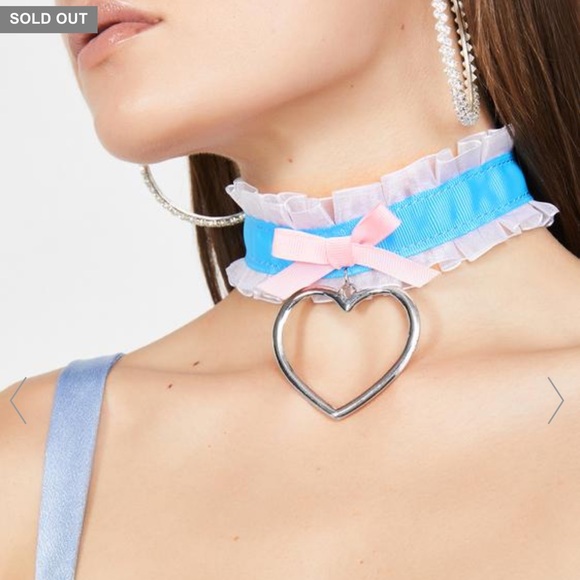 FRILLY DEVILLE HEART CHOKER (TRIED ON ONCE) - Picture 3 of 3